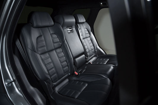 Intérieur d'une voiture de luxe agréablement parfumé.