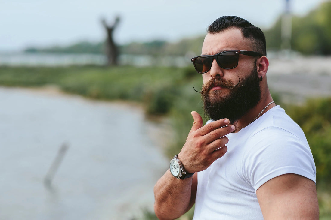 Comment combattre les démangeaisons de la barbe : solutions naturelles et produits recommandés pour une peau apaisée Opulence